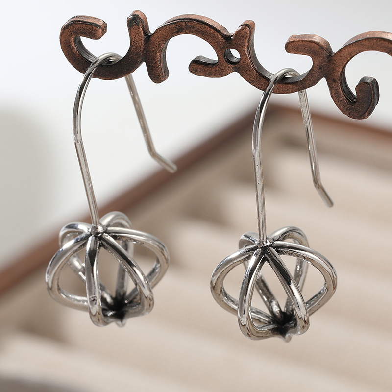 Women's Retro Tulip Bud Drop Earrings — Bohemian Floral Statement